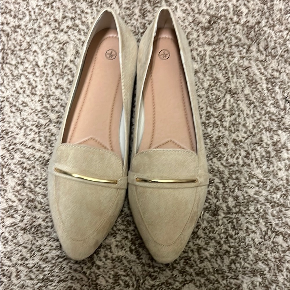 Elegant Cream Loafers